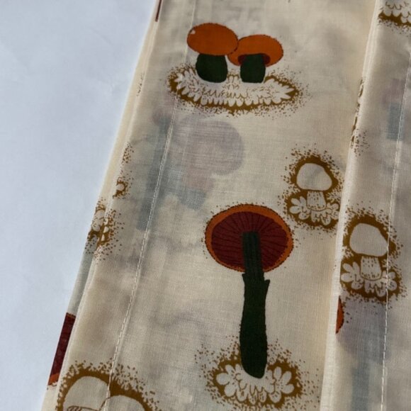 JC Penney Vintage 33 x 39 Merry Mushroom Kitchen Curtain Panel Lot of 2 - Picture 6 of 6